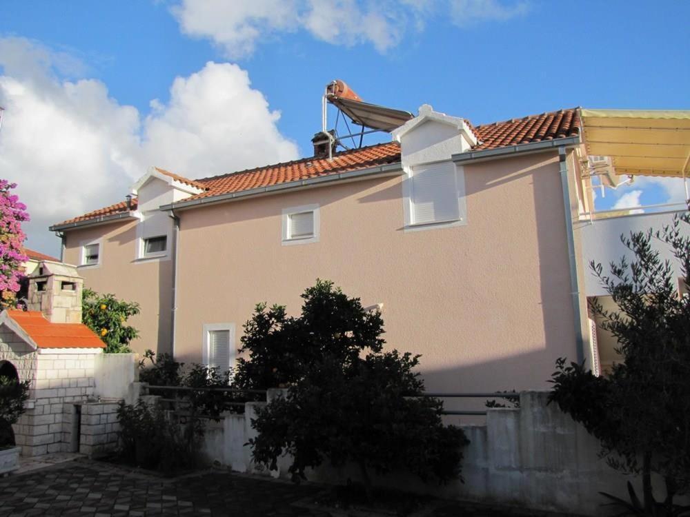 Apartments Skarpa 1601 Rogoznica  Eksteriør bilde