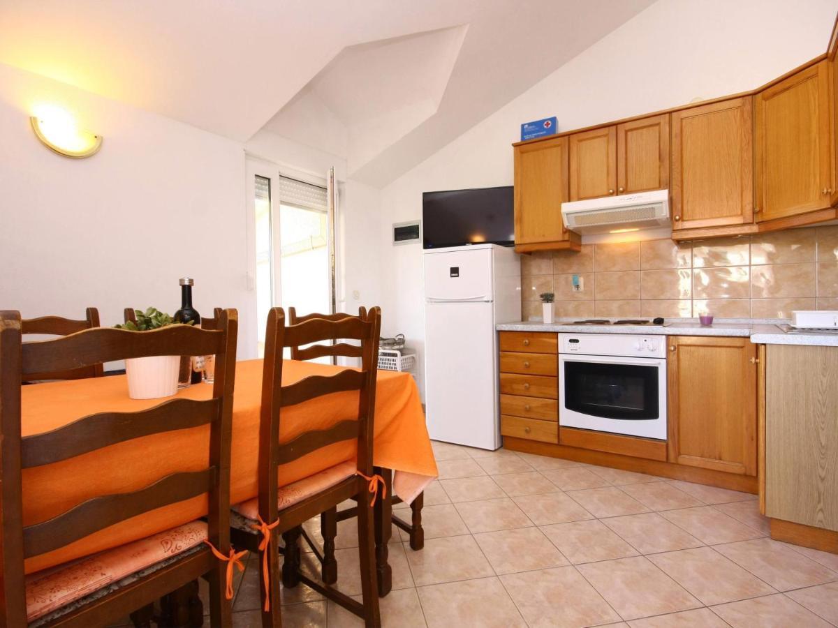 Apartments Skarpa 1601 Rogoznica  Eksteriør bilde